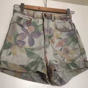 AMERICAN APPAREL high waisted shorts